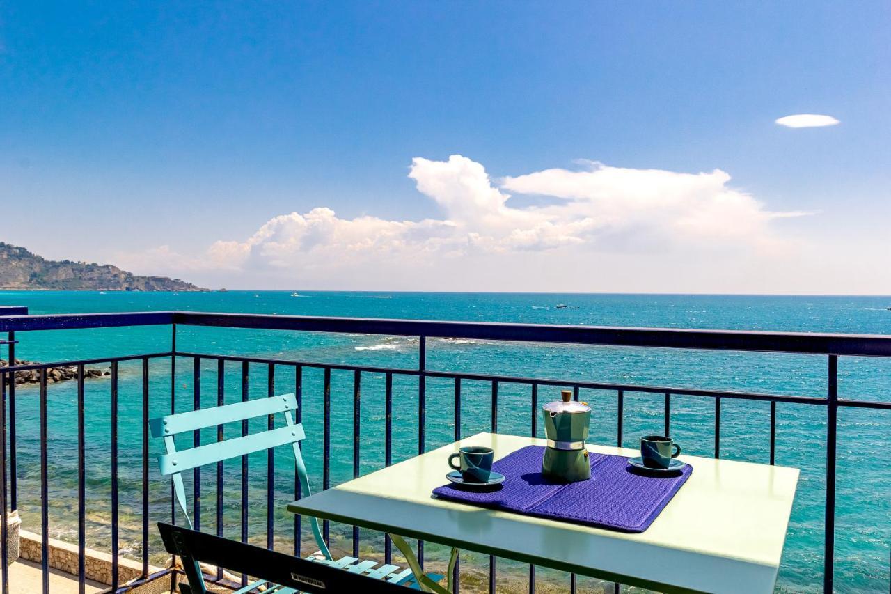 Mari Sea Home Giardini Naxos Exterior foto